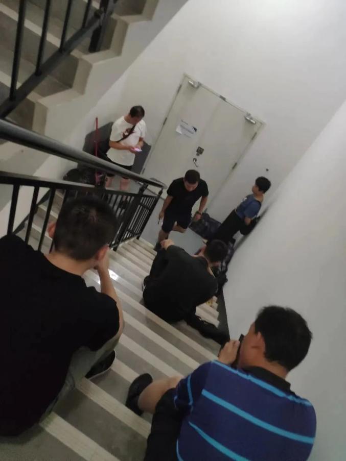 【警察蹲守故事】无问冬夏 蹲点守候 擒贼缉凶