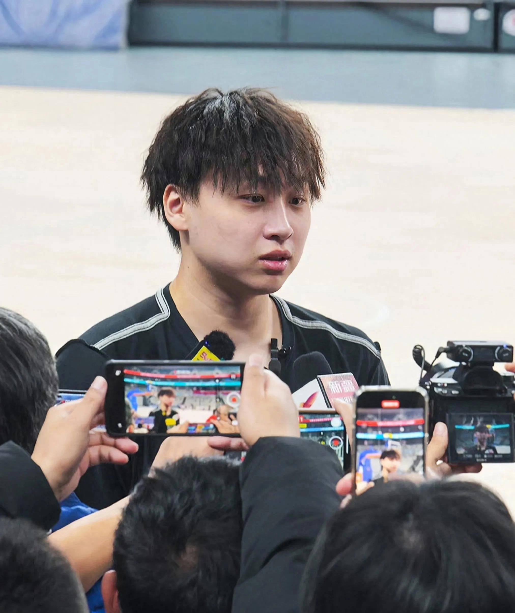 cba3:齐麟誓夺冠军,张宁或缺席首战,李月汝8分7板闪耀场上