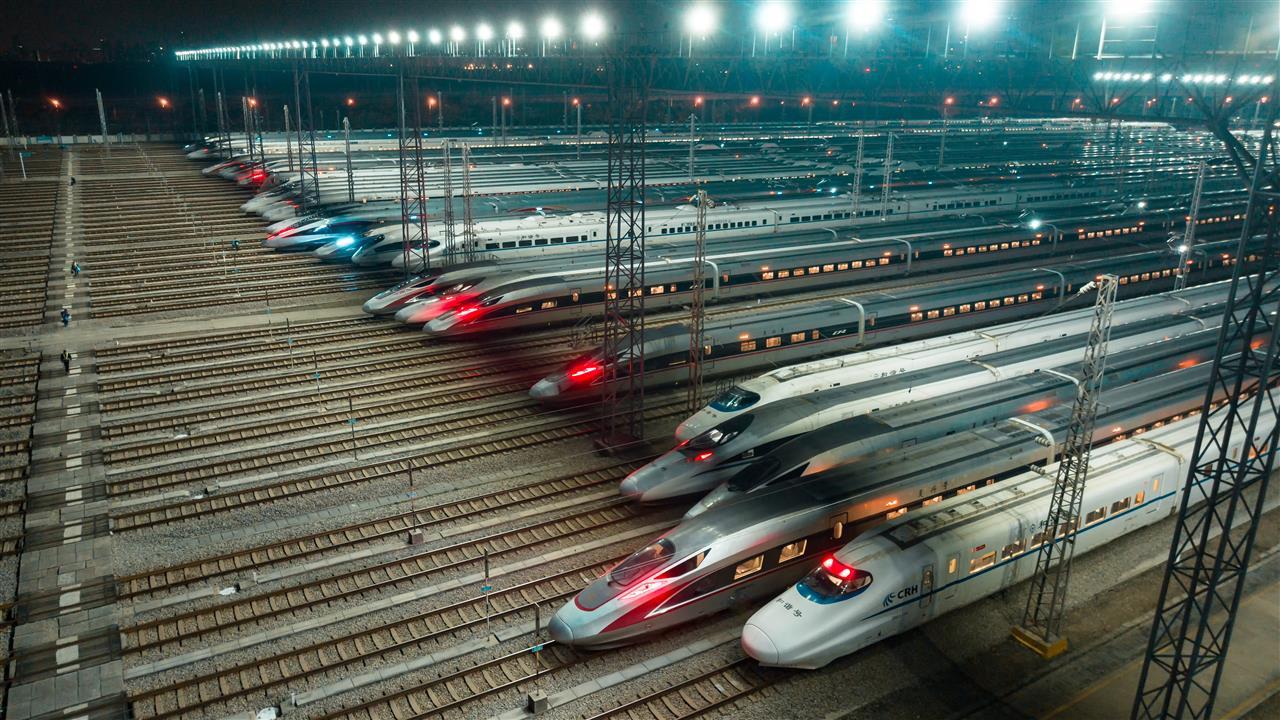 6月17日,极目新闻记者从中国铁路武汉局集团有限公司