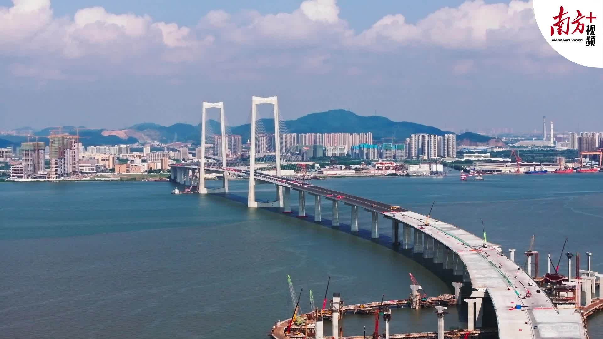 震撼!67秒回顾深中通道海底隧道建设全过程|南方视频