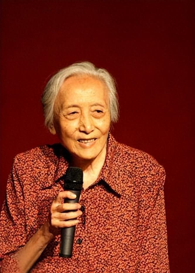 于是之:儿女都是普通人,他患老年痴呆离世,演员妻子现在怎样了