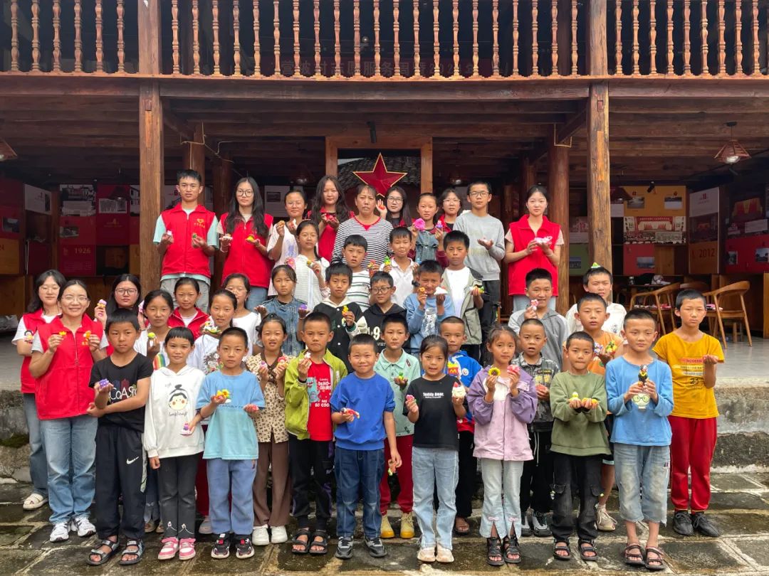 龙陵象达非遗面塑进暑托,童心共绘传统文化梦