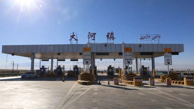 g575线老爷庙口岸至巴里坤段公路基础设施建设基本完工