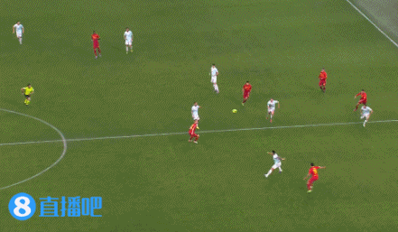 意甲领头羊易主！劳塔罗破球荒比肩队史三大传奇，国米2-0拉齐_意甲国际米兰vs莱切姆希塔良劳塔罗_意甲第25轮梅阿查球场直播