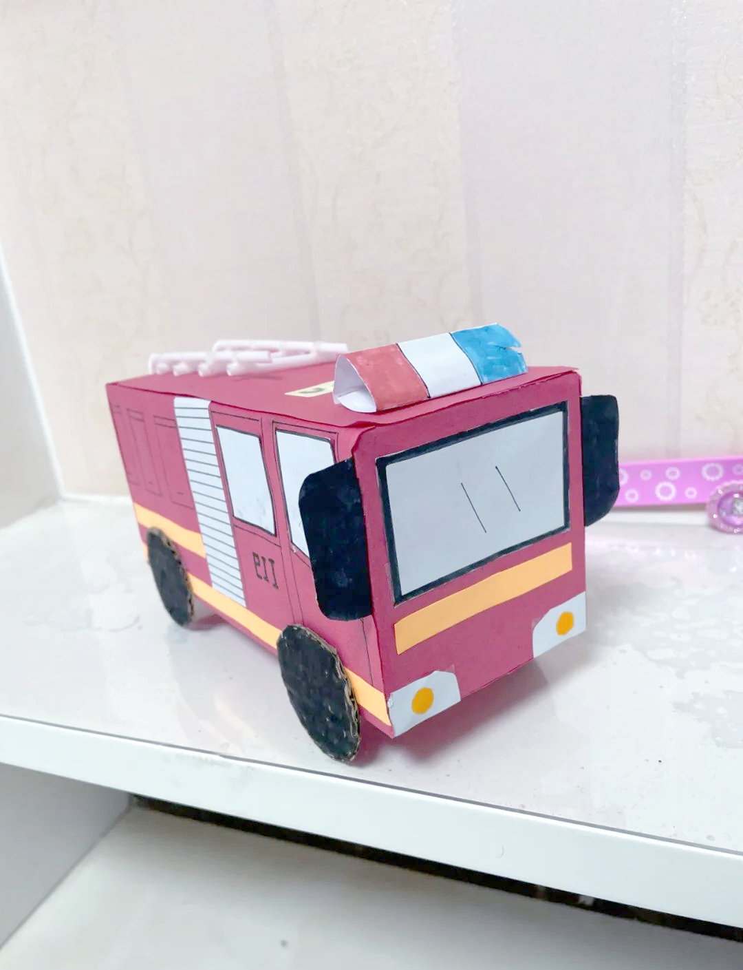 从兴趣到探究:孩子们的消防车探秘之旅