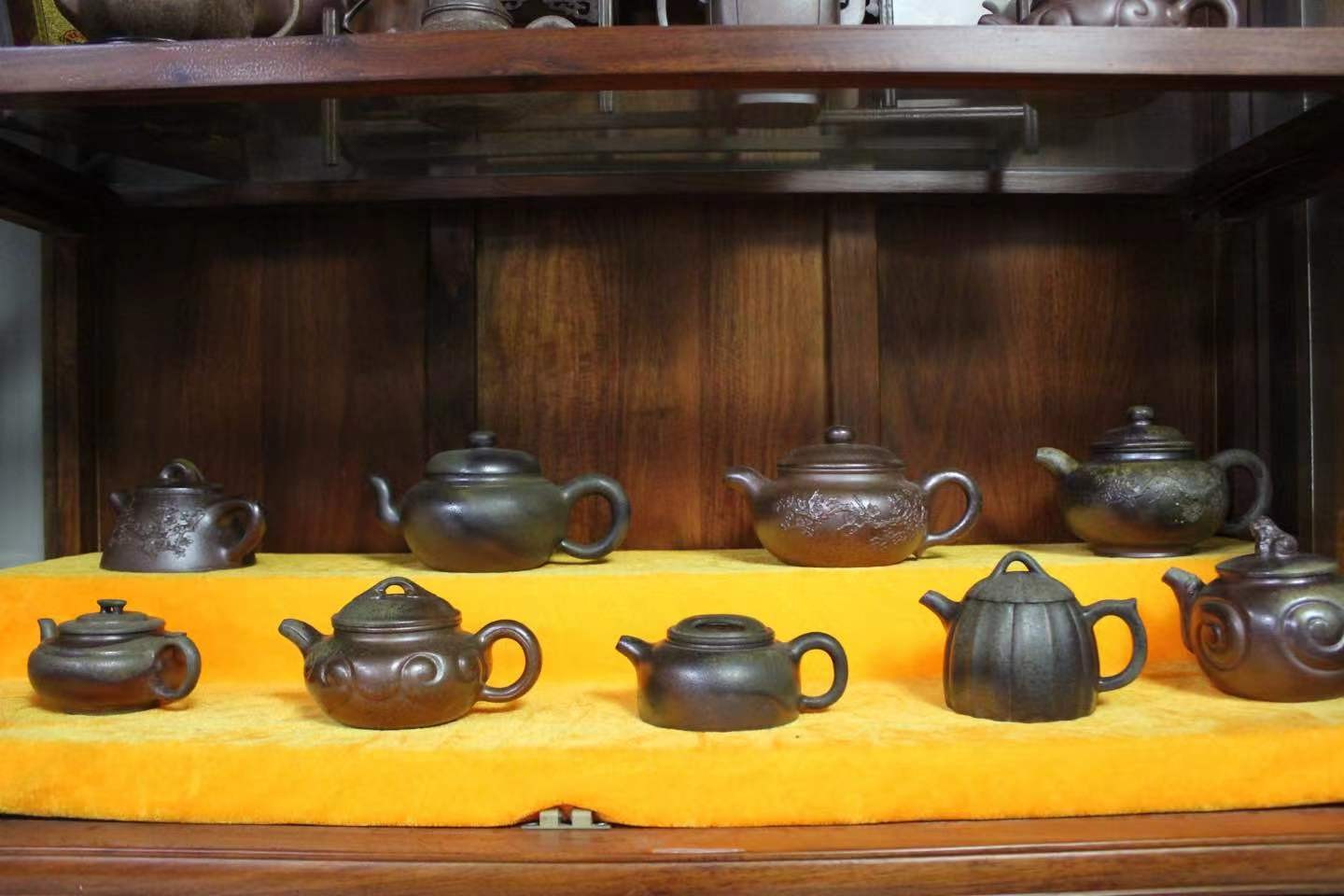 艺德东升,指尖上的传承║紫砂工艺大师吴建荣的紫砂人生