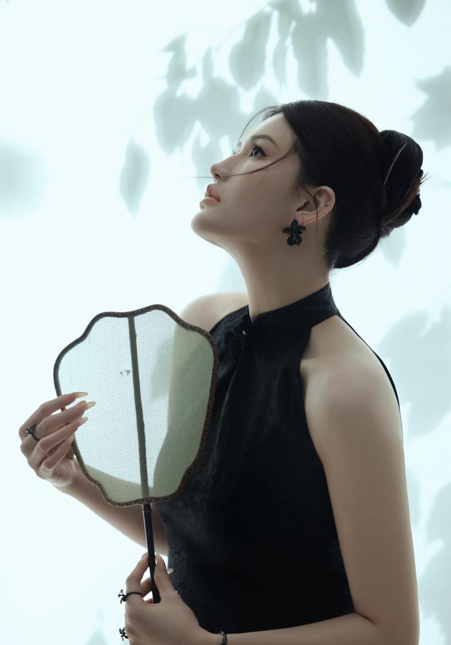 新中式77覆舟唇=清冷感.#分享照片