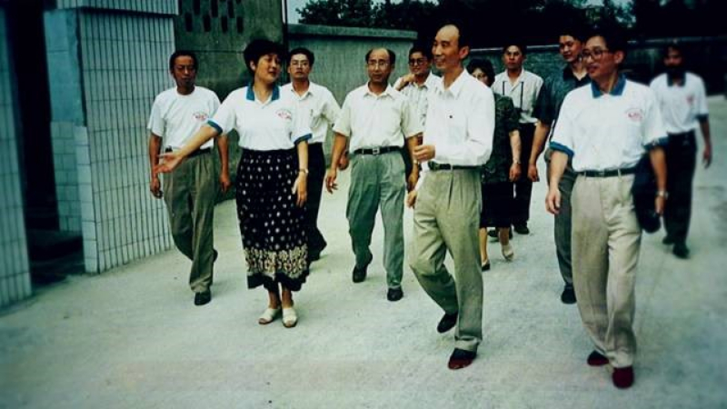 牟嘉云:三十载风雨韶华 砥砺奋进再谱新篇