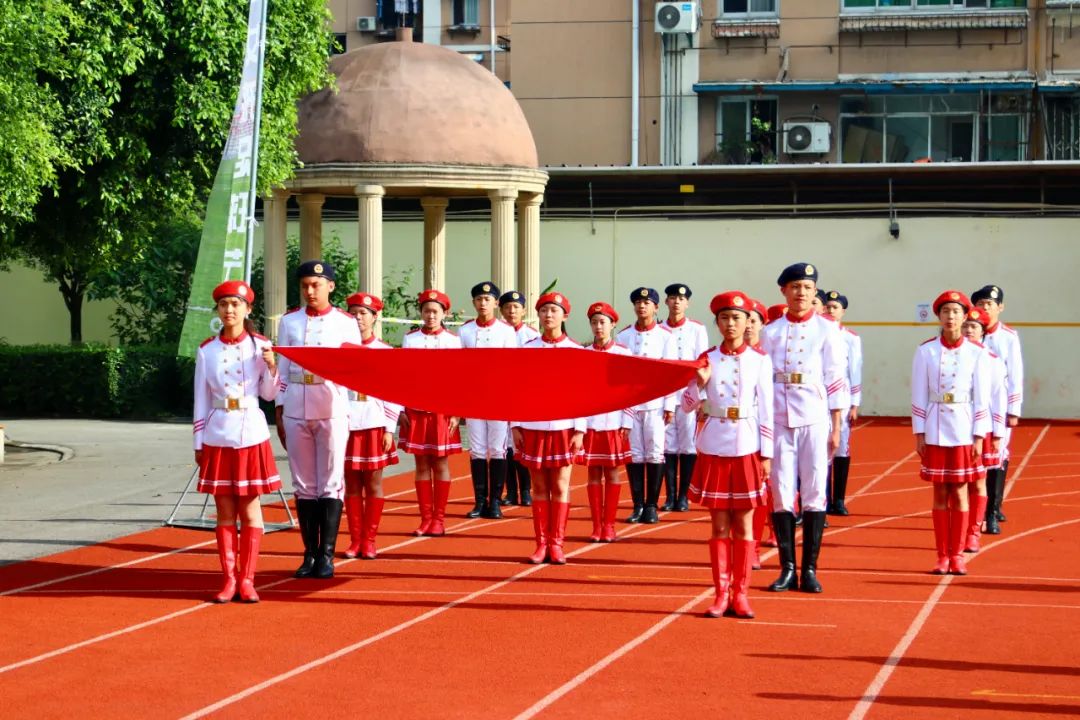 拼搏——2024年"亚足联女足日"女孩足球节(成都高新和平学校)隆重举行