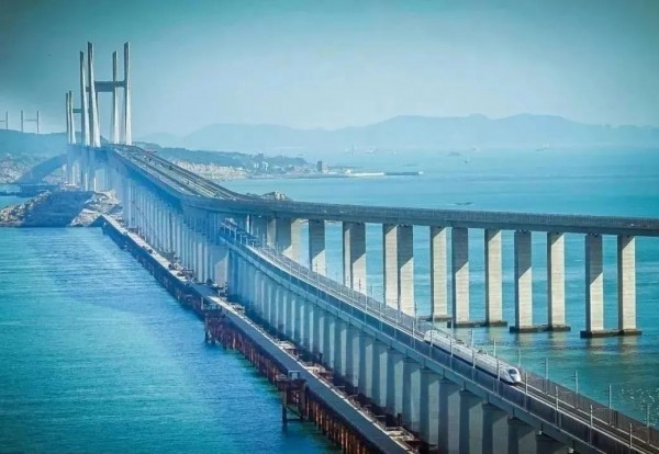 中国最美海上铁路通啦!上海动车直达绝美小岛!