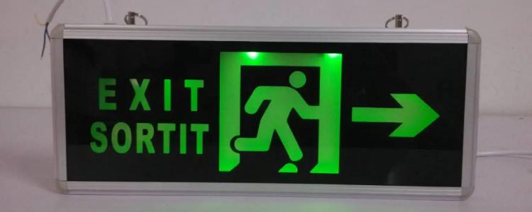 安全出口指示灯一直在叫怎么关掉