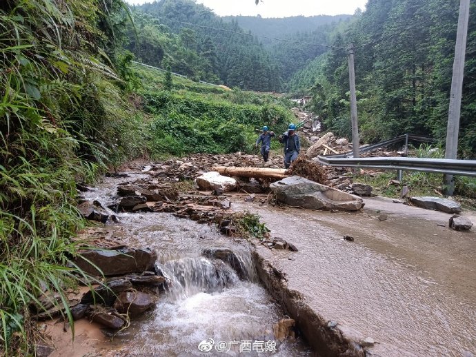 今明两天强降雨区东移南压 桂东桂南局部有大暴雨到特大暴雨