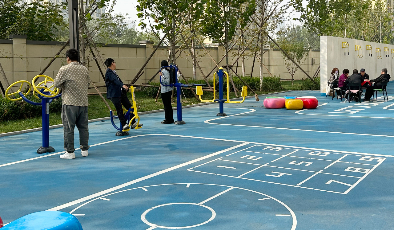 "闲置场地"变身"健身热地"