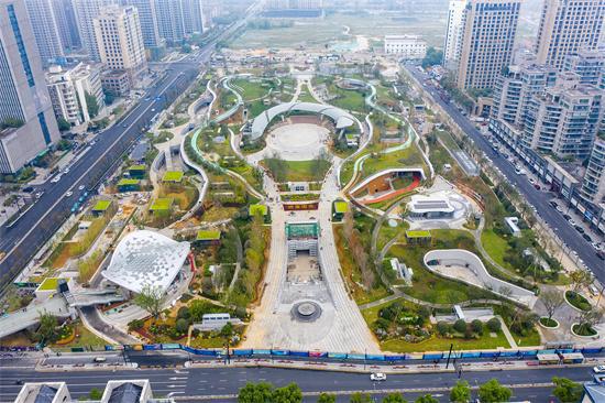 临安人民广场"焕新"回归!苕溪锦带传统风貌区新增打卡地标