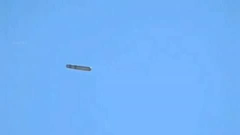 人类击落雪茄状ufo,并获得外星人遗骸?还从ufo残骸中获取新元素