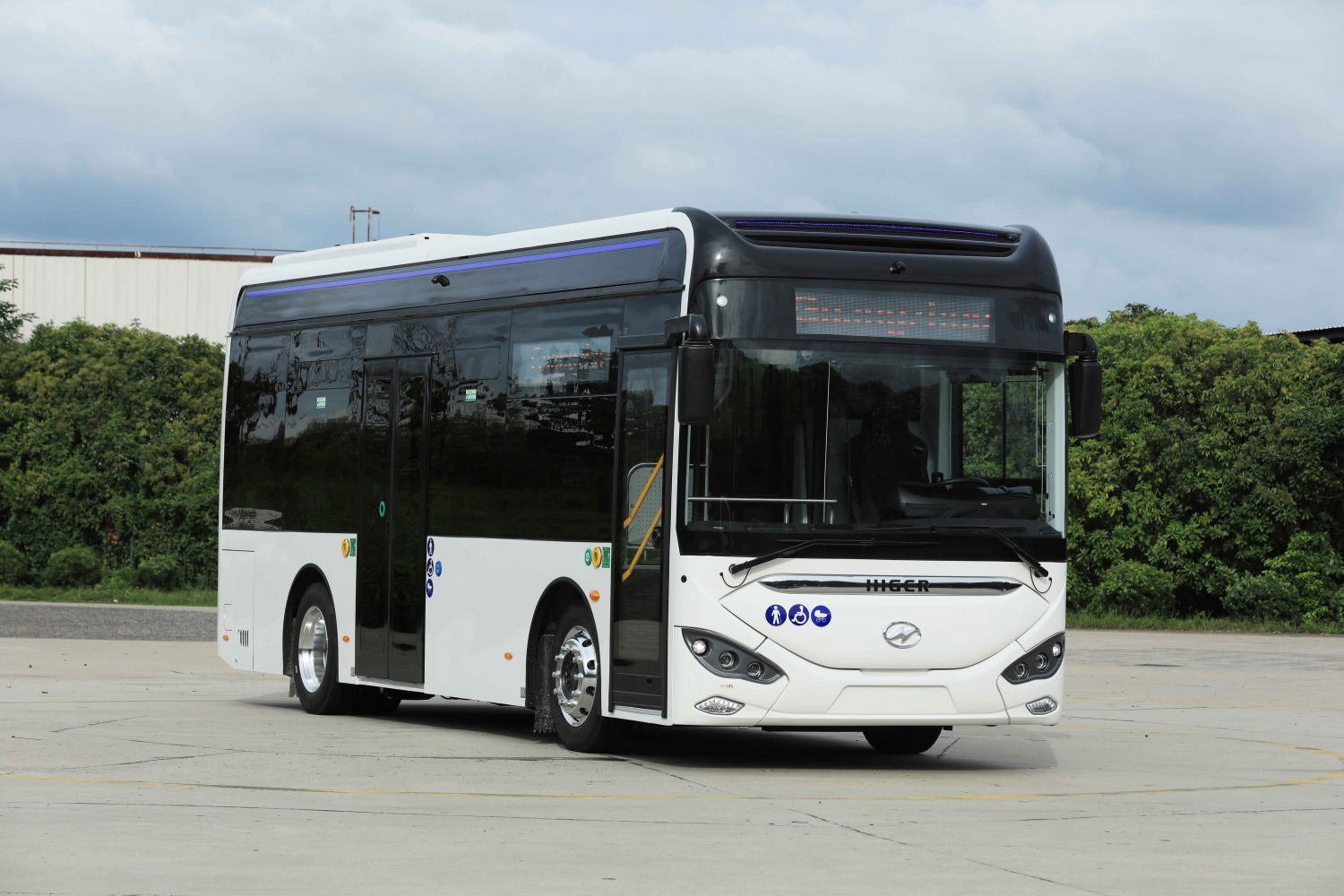 为欧洲带来"中国方案",苏州金龙海格azure 9纯电巴士亮相busworld