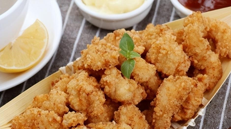 南京麦乐鸡块事件,将情人做成香酥鸡块,热心分给逛夜市的众人!