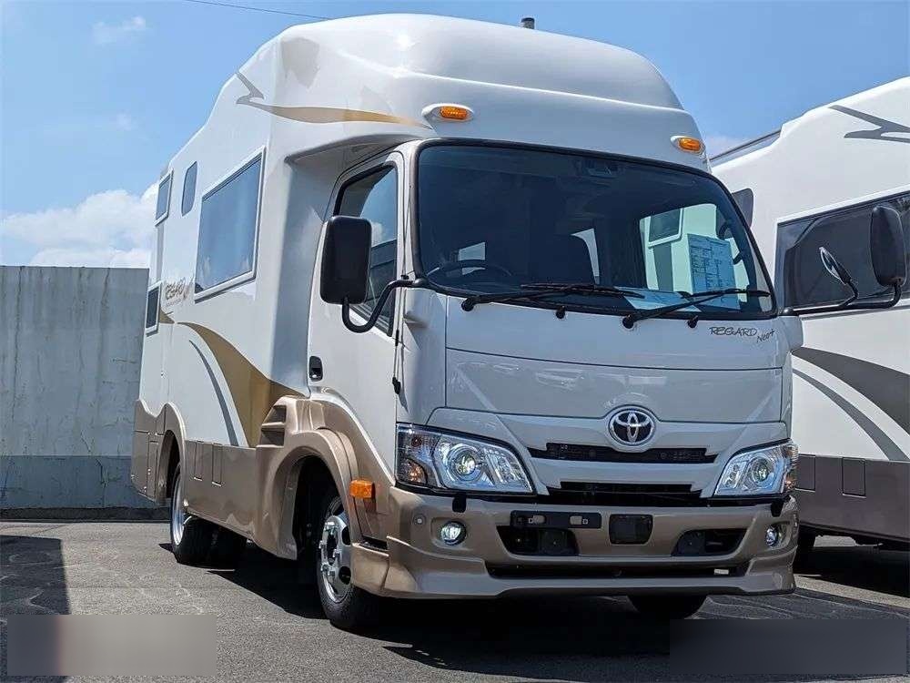 6座丰田轻卡房车!长度不到5米可住四人,车内更符合国人审美