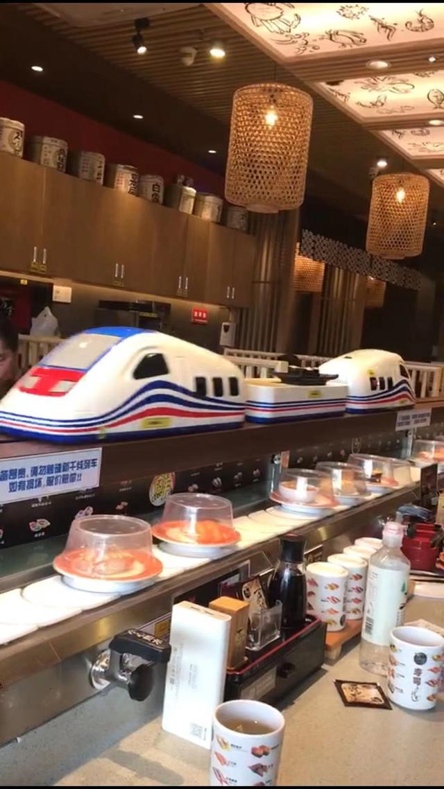 凯利翔新干线回转寿司设备智能送餐系统