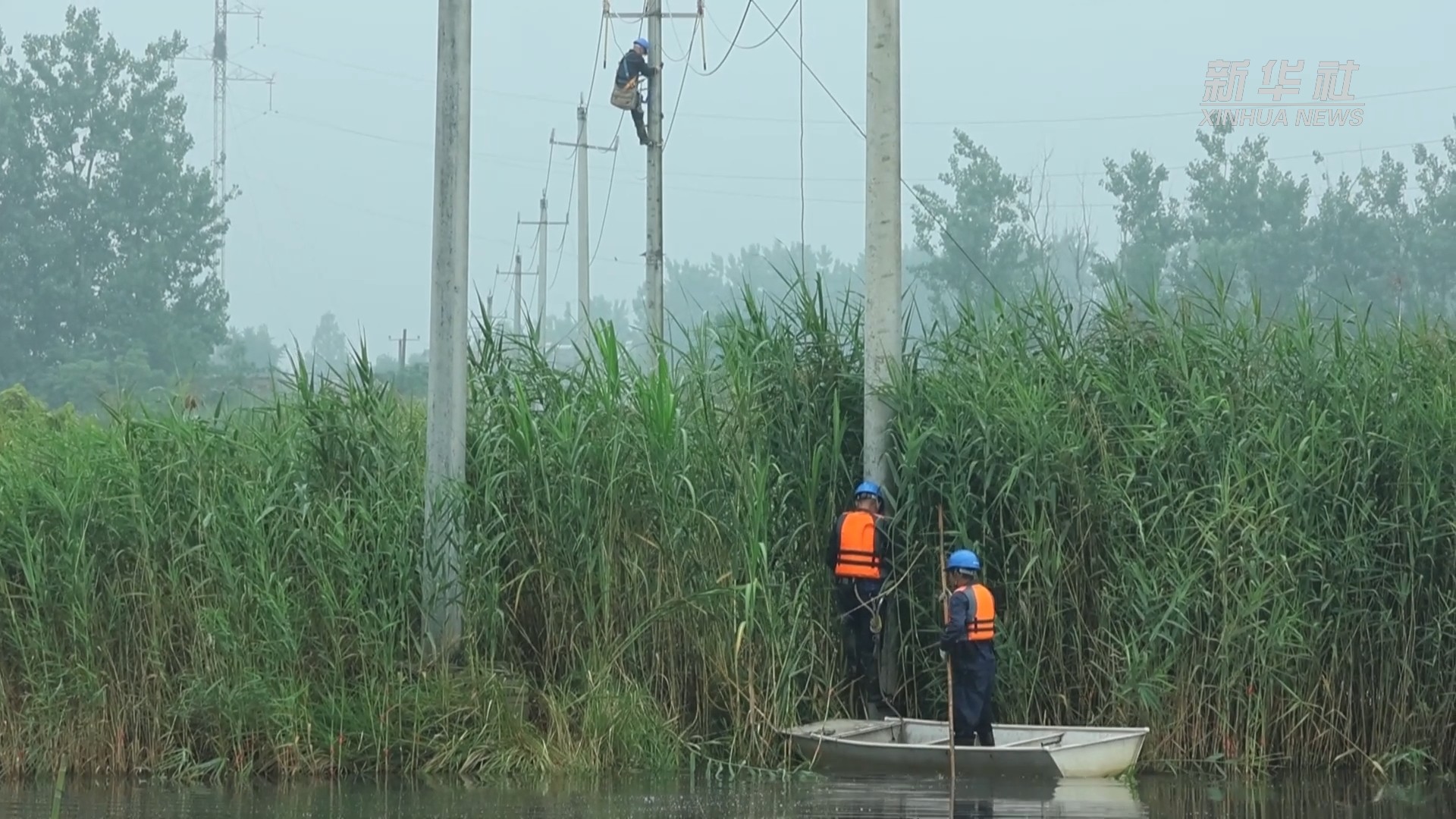 湖北荆州：鏖战风雨 筑牢汛期保供安全线 - 图2