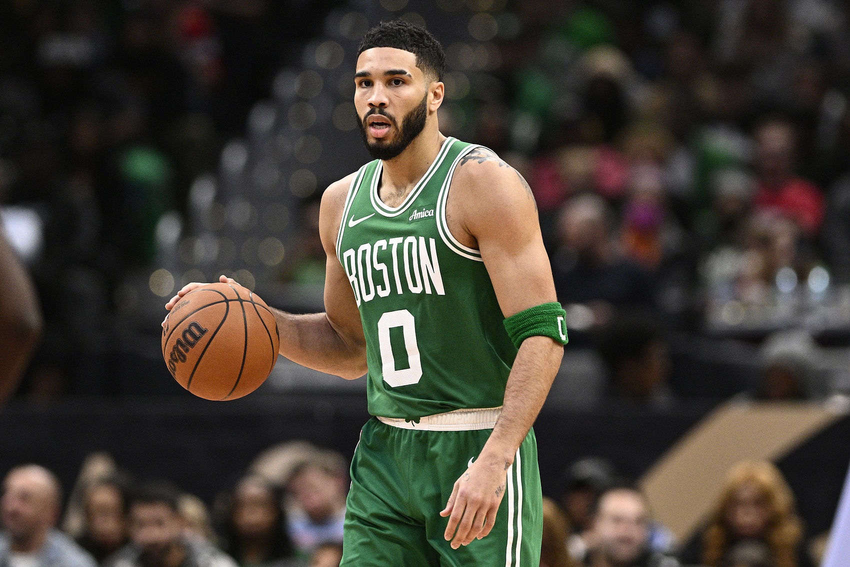 7个月涅槃？塔图姆康复视频引爆NBA，名记曝绿军核心或1月回归