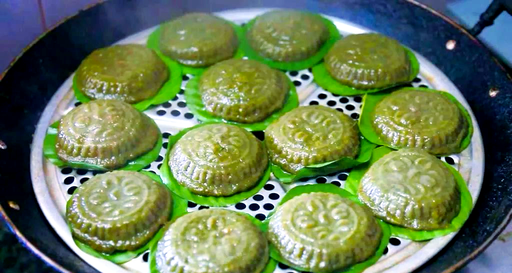 艾糍接下来,让我们转向另一种德庆特色美食