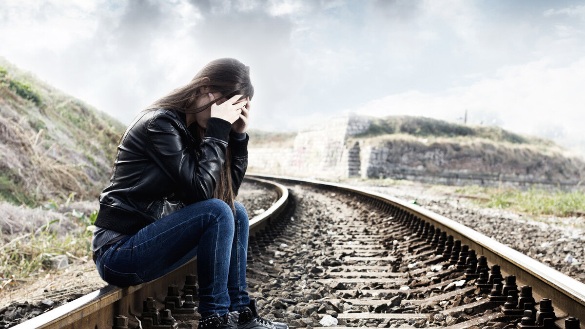 37岁单身大学女教师内心独白:在性压抑和孤独中垂死挣扎,太忧伤