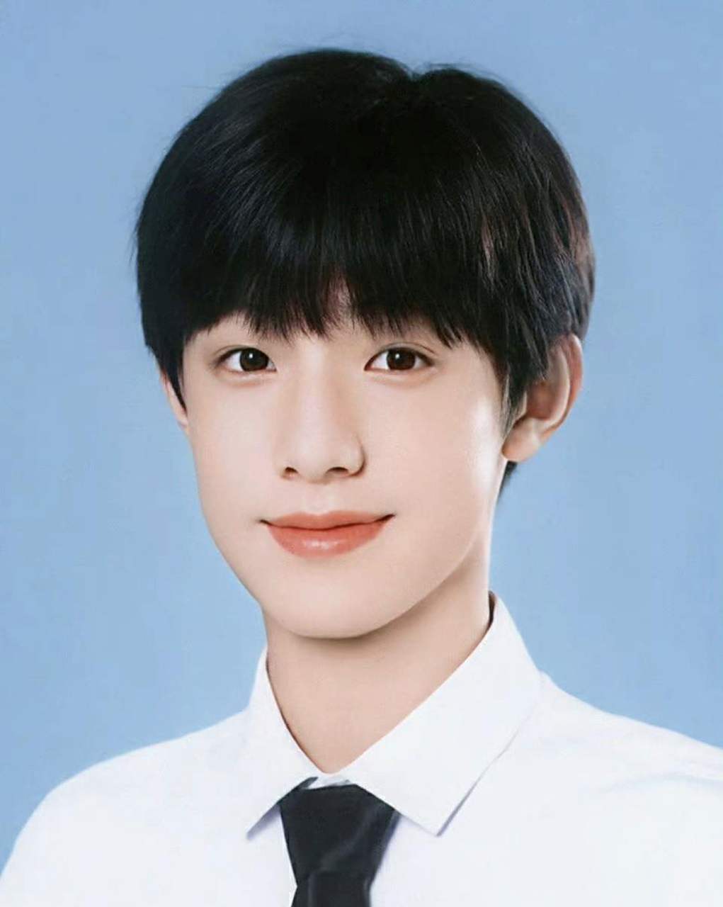 tf家族三代证件照太心动了你pick哪位少年 朱志鑫,苏新皓,邓佳鑫,张极
