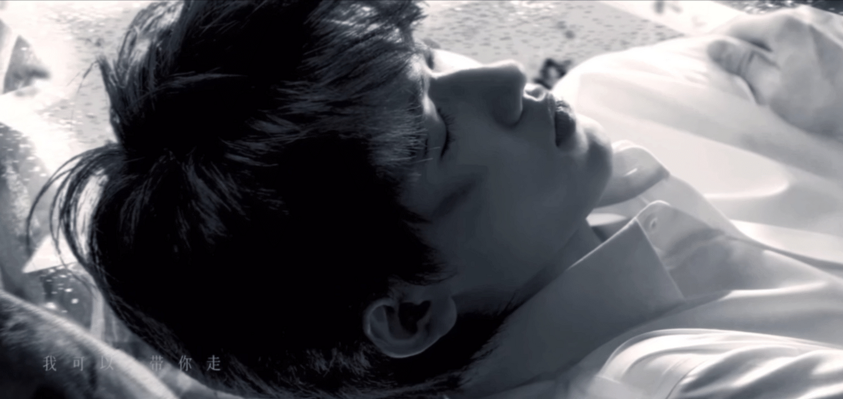 宋亚轩《哭泣的游戏》镜头真的好绝!