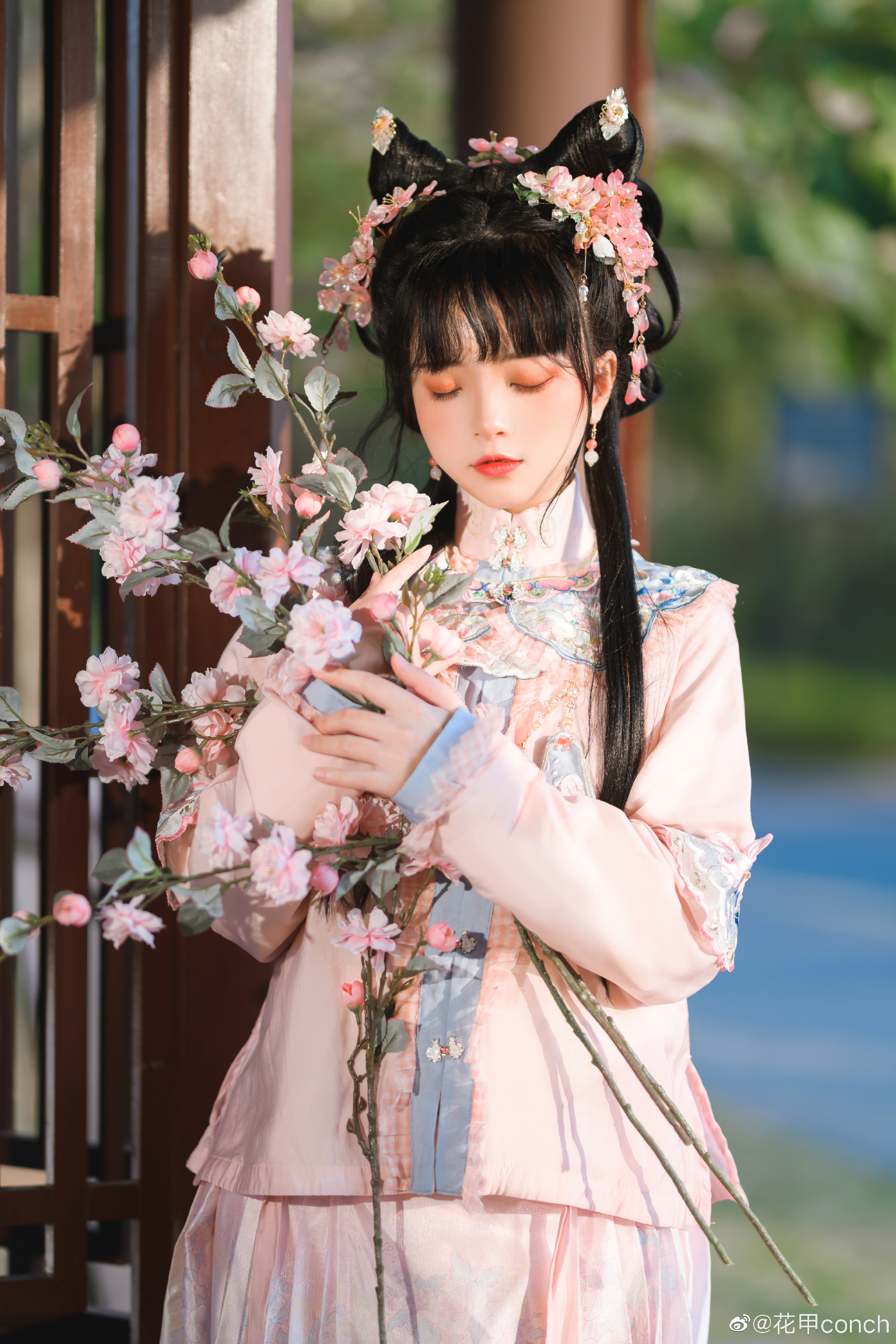 coser花甲conch_桃花汉服少女