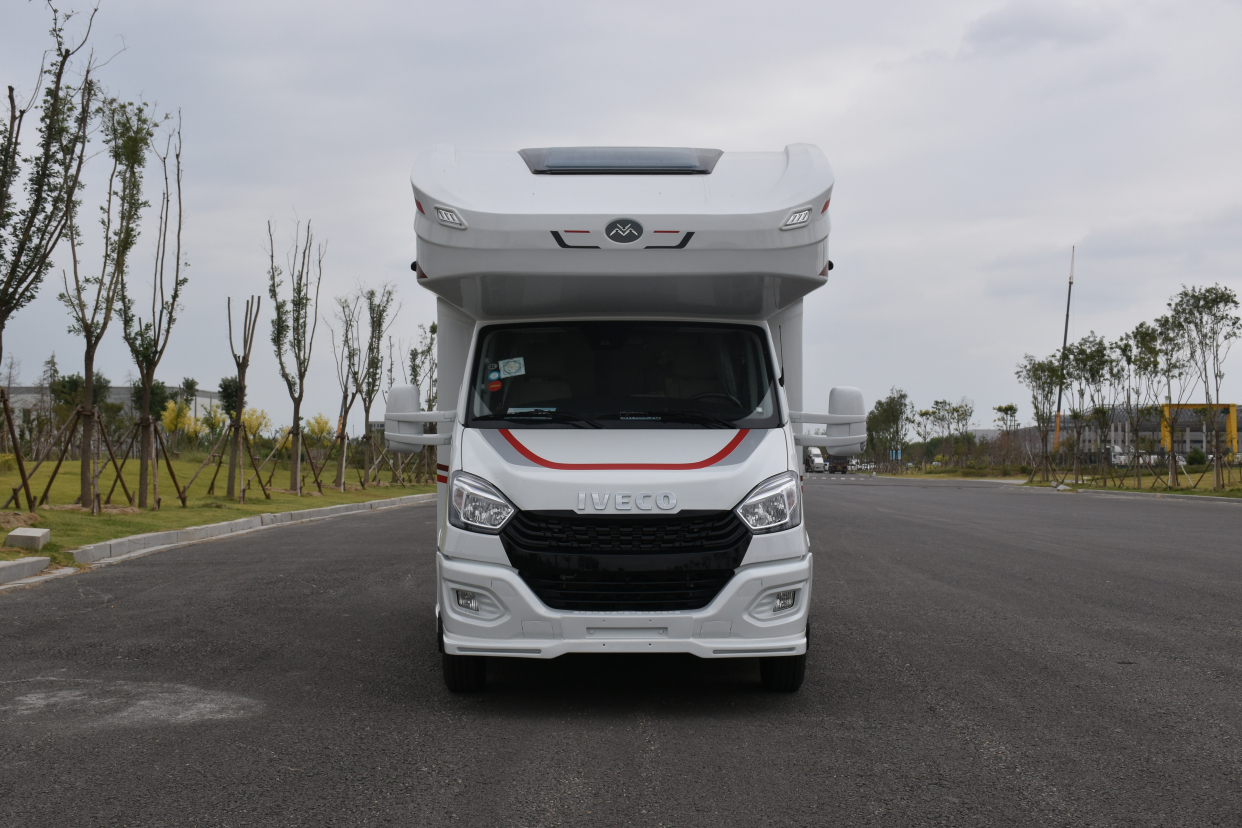 12.08隆翠房车购车节:隆翠房车麒麟c620玩家版-z,开启向往生活