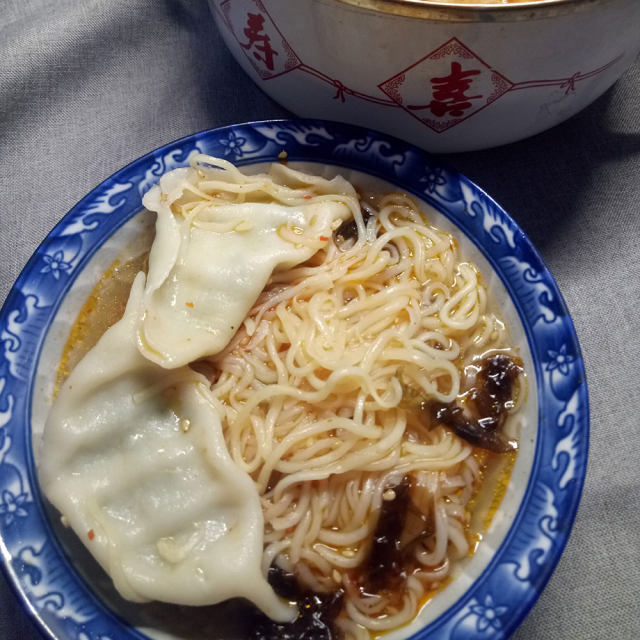 酸汤饺子面,酸爽开胃,可口早餐