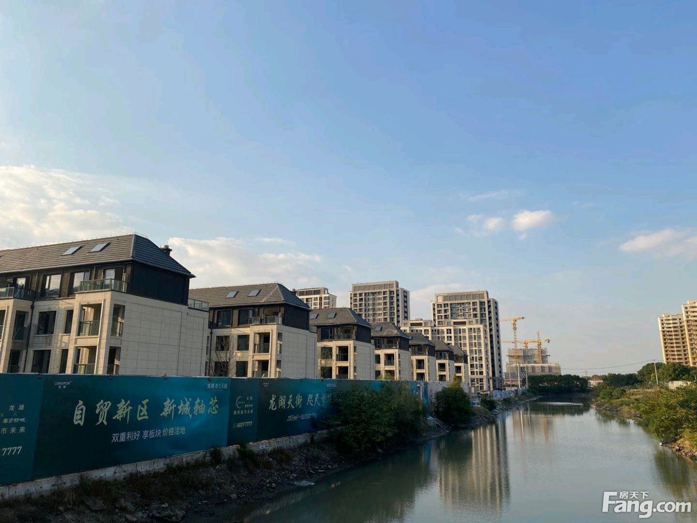 龙湖春江天越新拍现场图片,实时了解楼盘新动态!