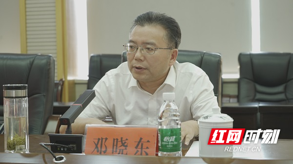 古丈:邓晓东参加县委办机关党支部组织生活会