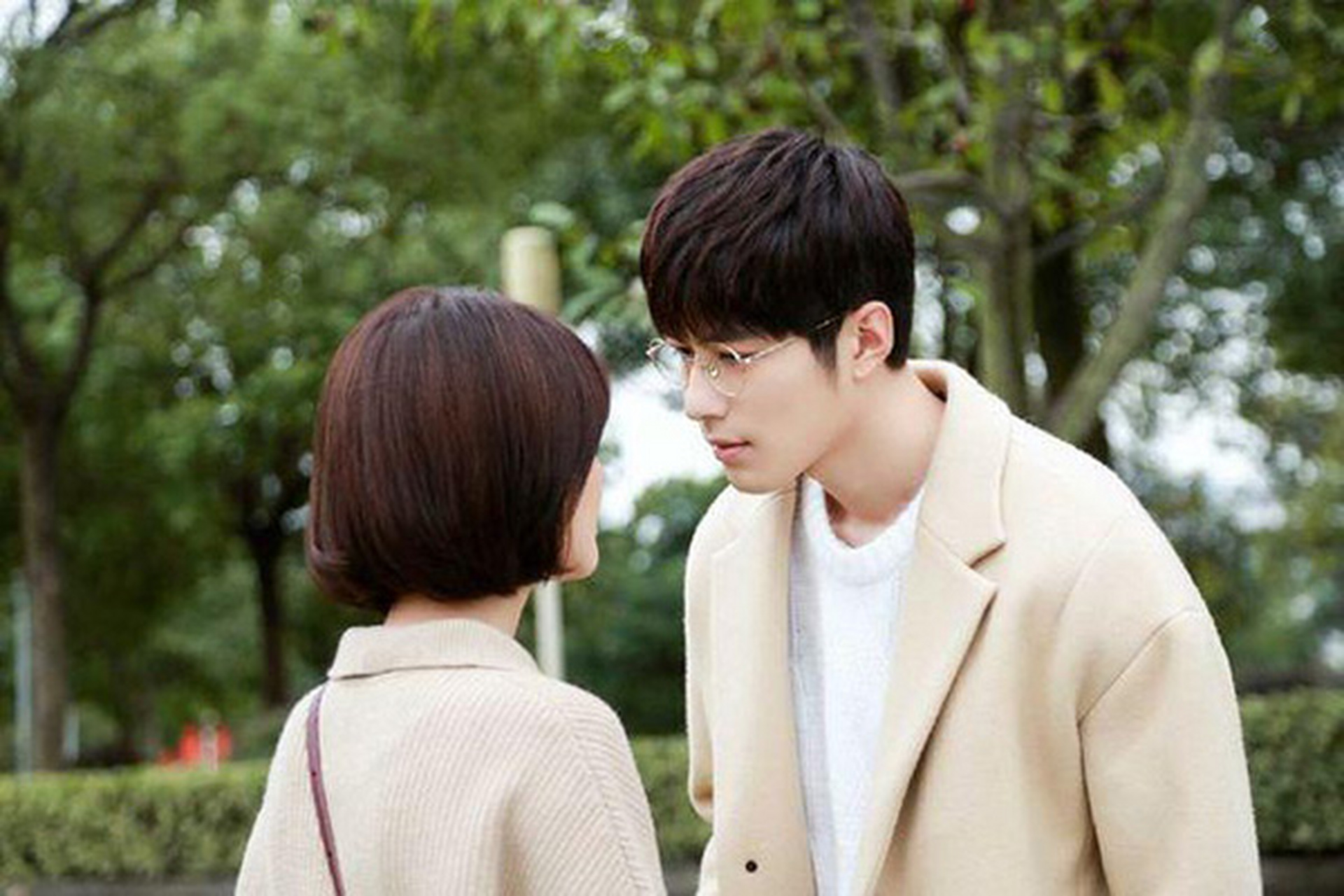 结婚早已成为了房和车的代名词,有钱才是硬道理 这