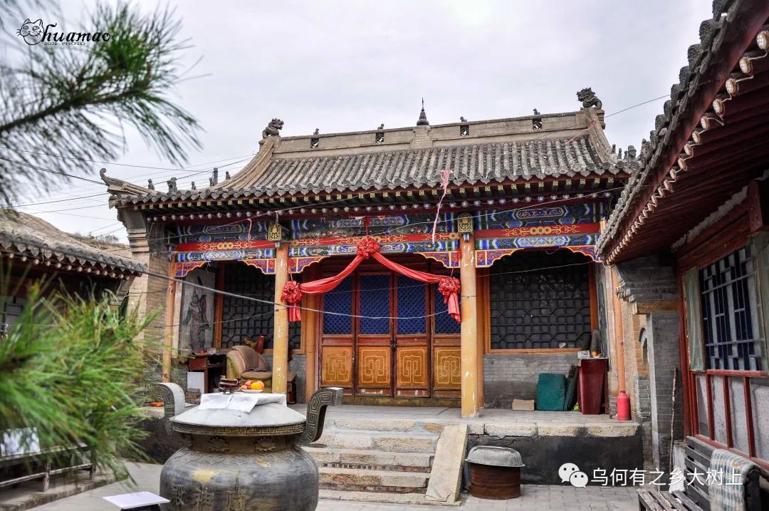 一个小村镇就有那么多寺庙古建,在四旧破尽的东部沿海可不多见