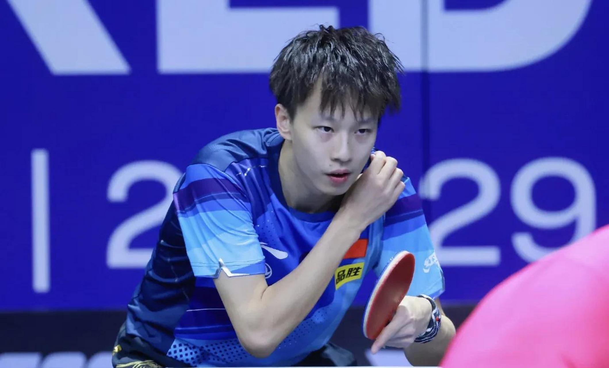 曼谷球星赛1/4决赛中,林高远顶住压力,以3-0力克皮切福德晋级半决赛