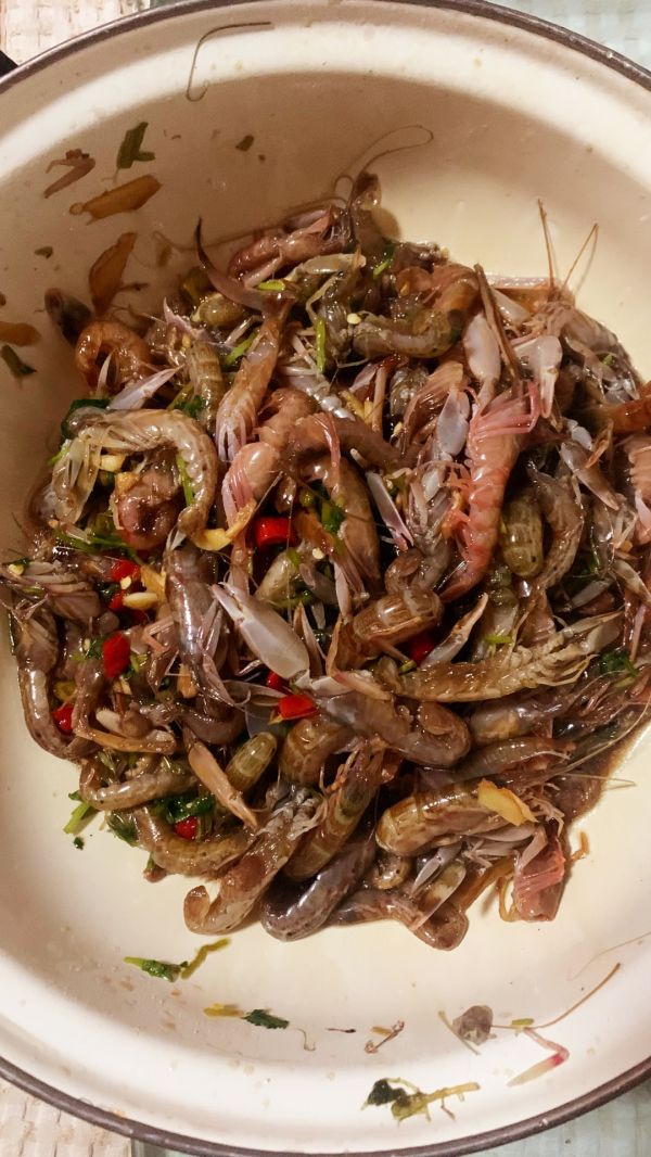 生拌嘎巴虾这样做也太好吃了,每天下饭都靠它