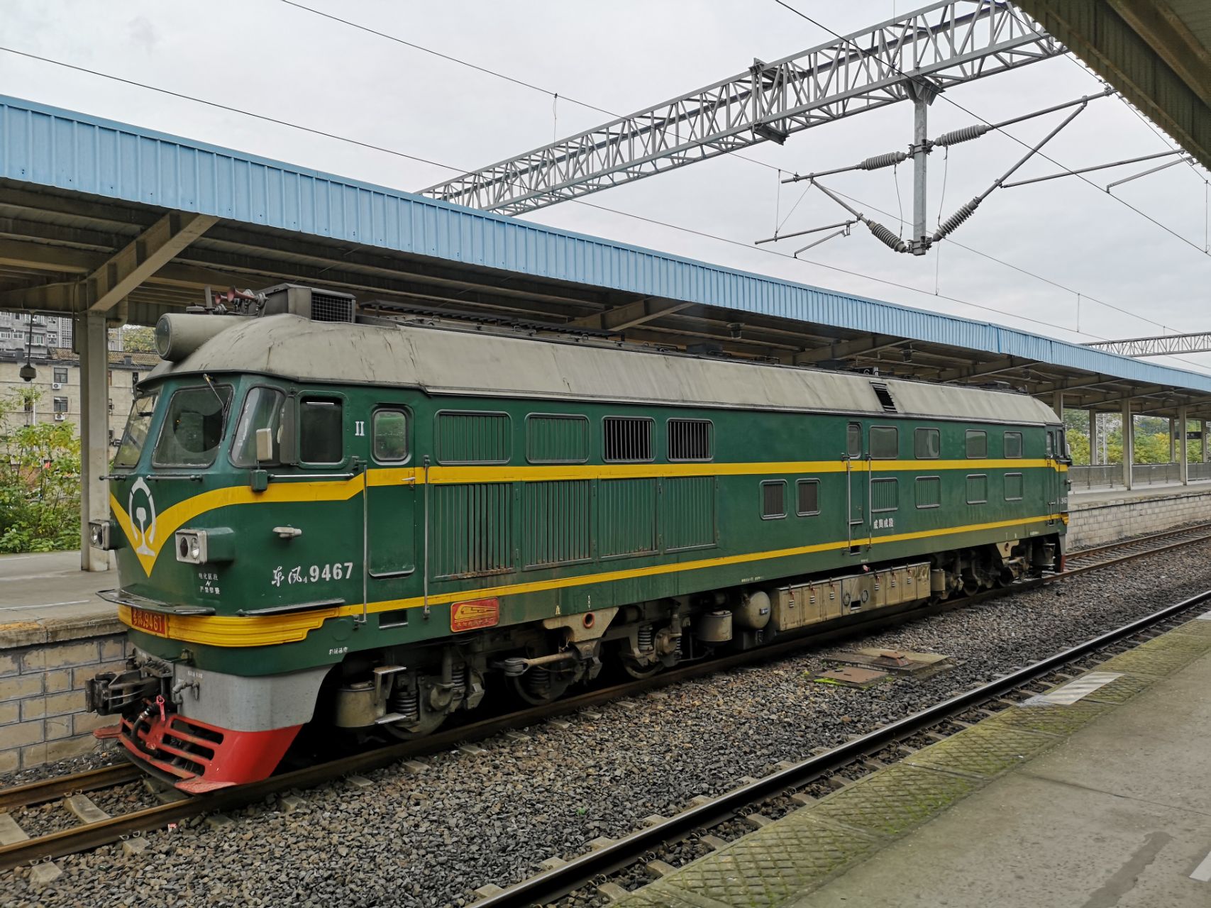 火车票买了可以退票吗?