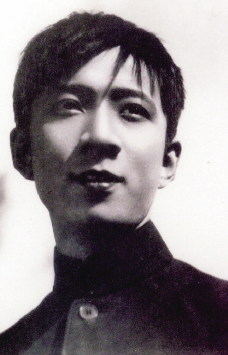 袁牧之为什么能创造中国电影的多个"第一"