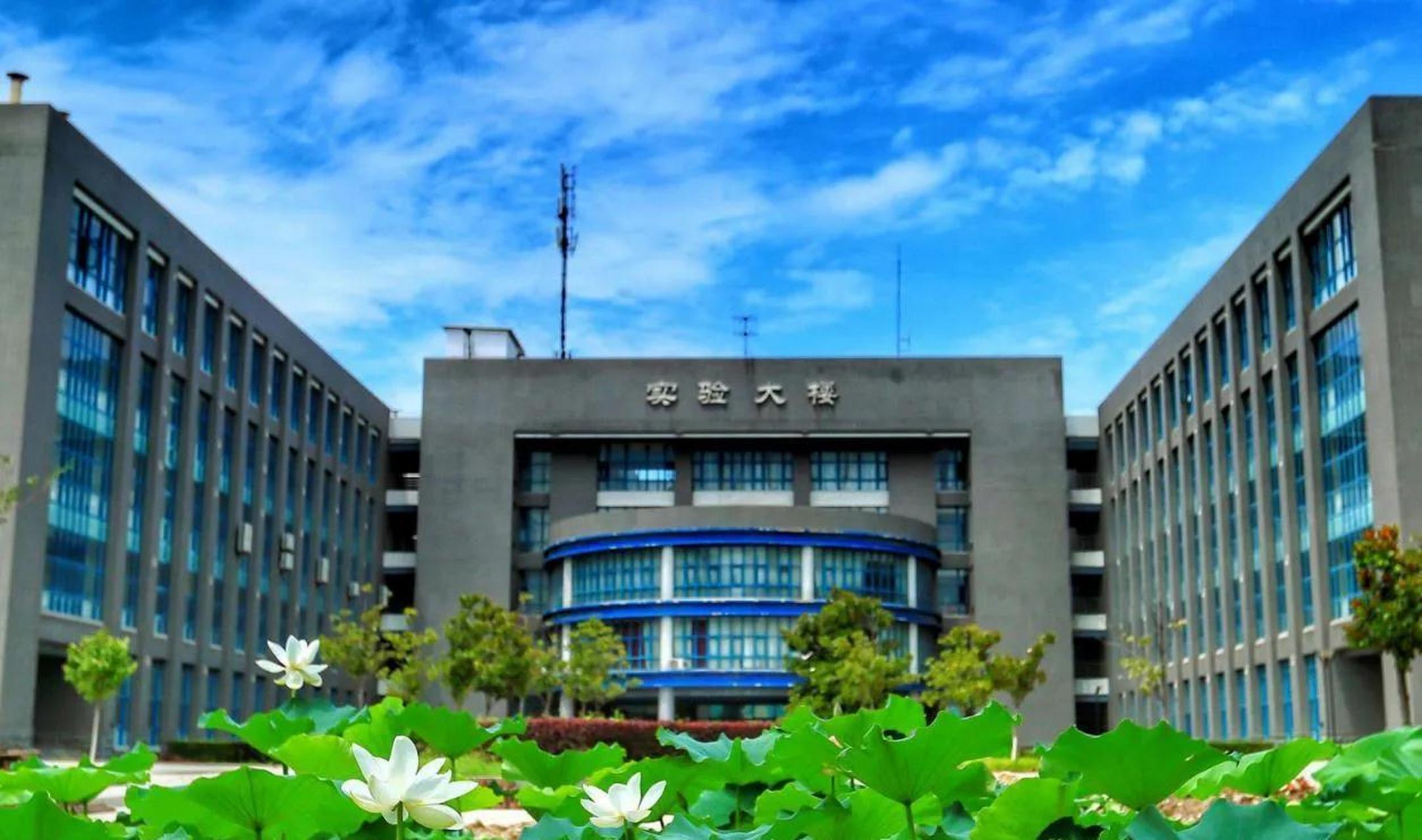 1,西安交通大学(创新港校区)  地址:西安市西咸新区沣西新城河堤路与