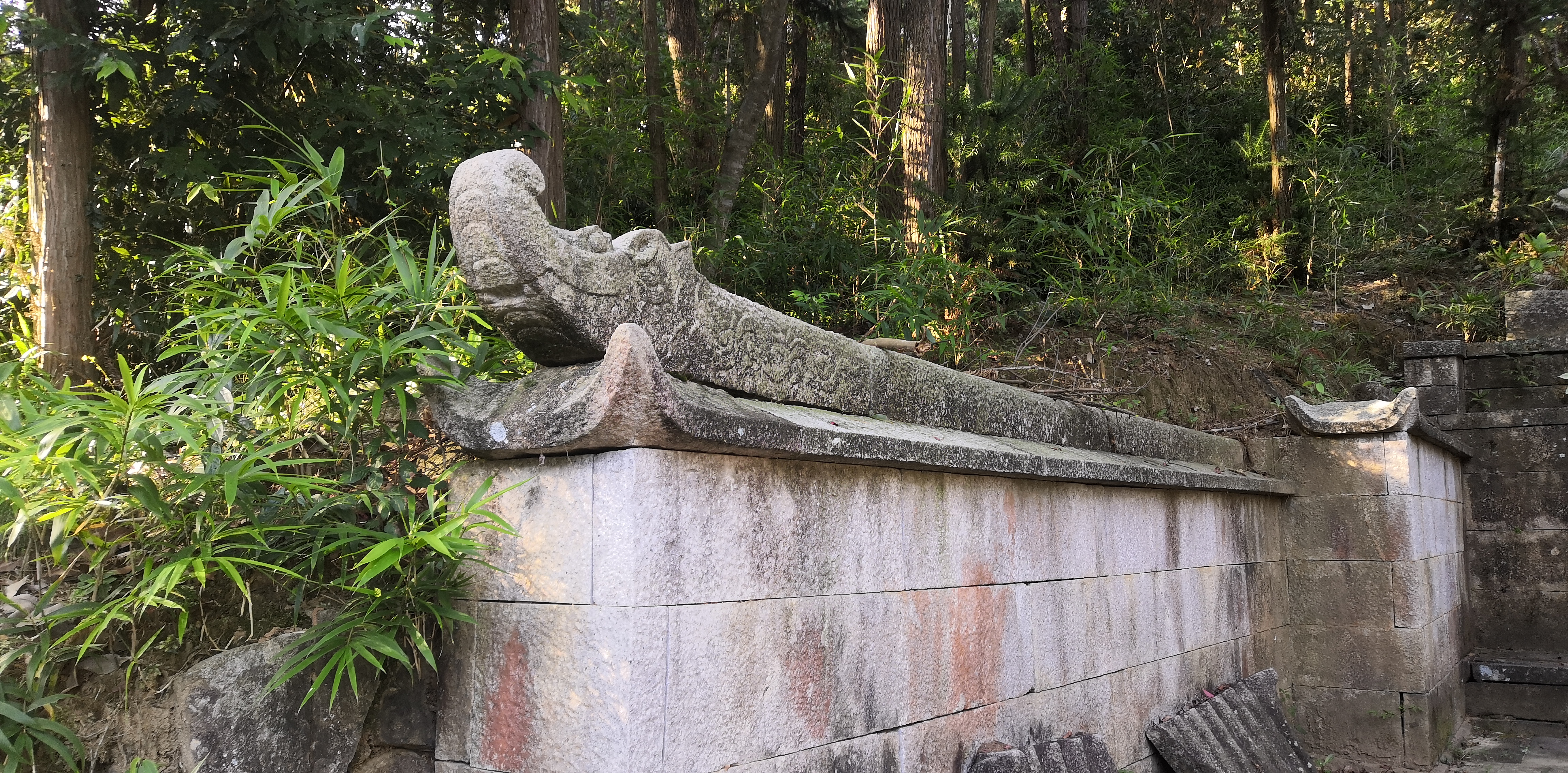 李光地墓图片