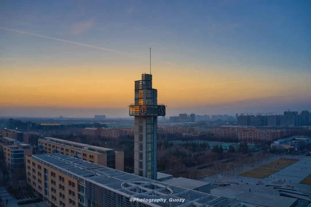 西电拍了拍你说:"加油!我们等你!