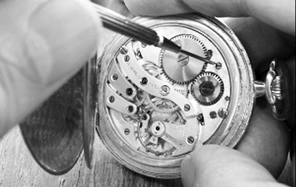 王磊〡保定老行当系列——精修钟表