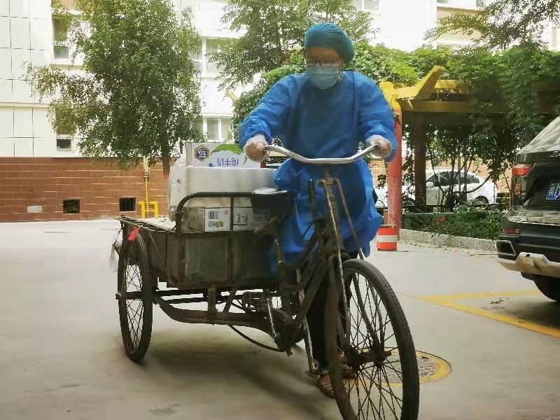 「同心抗疫 共克时艰」赵红萍:"党员红" 守护"健康绿"