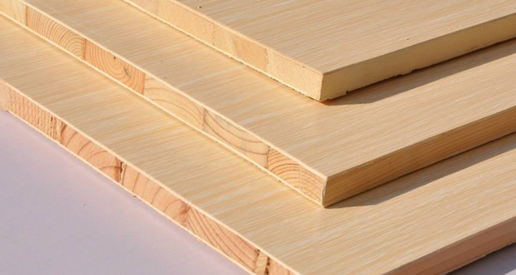 颗粒板是不是免漆板