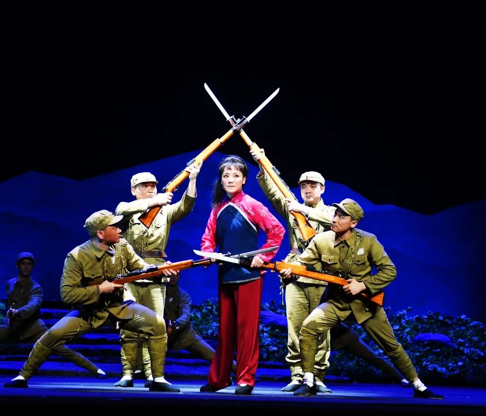 红色艺术党课受好评黄梅戏《党的女儿》成为黄梅县党史教育"生动教材"