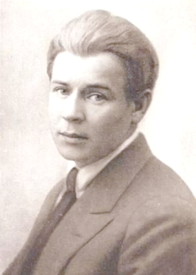 白桦树下的诗意人生:叶赛宁的孤独与坚守