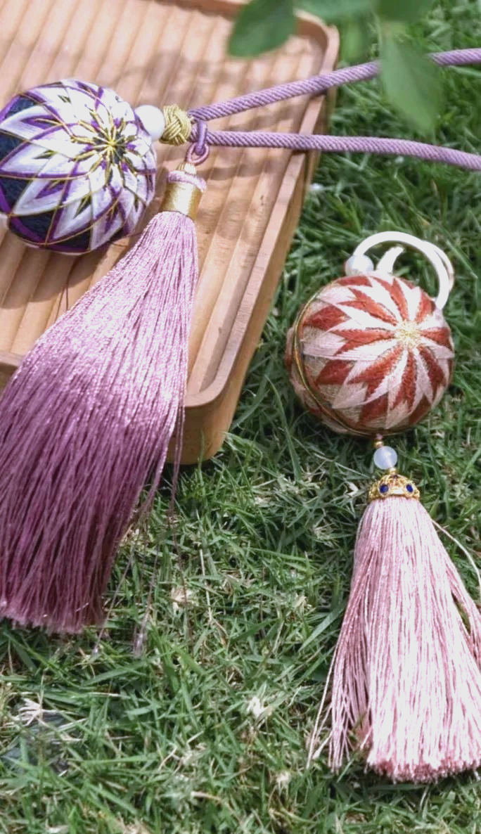 手鞠球:探寻非遗文化的多彩魅力