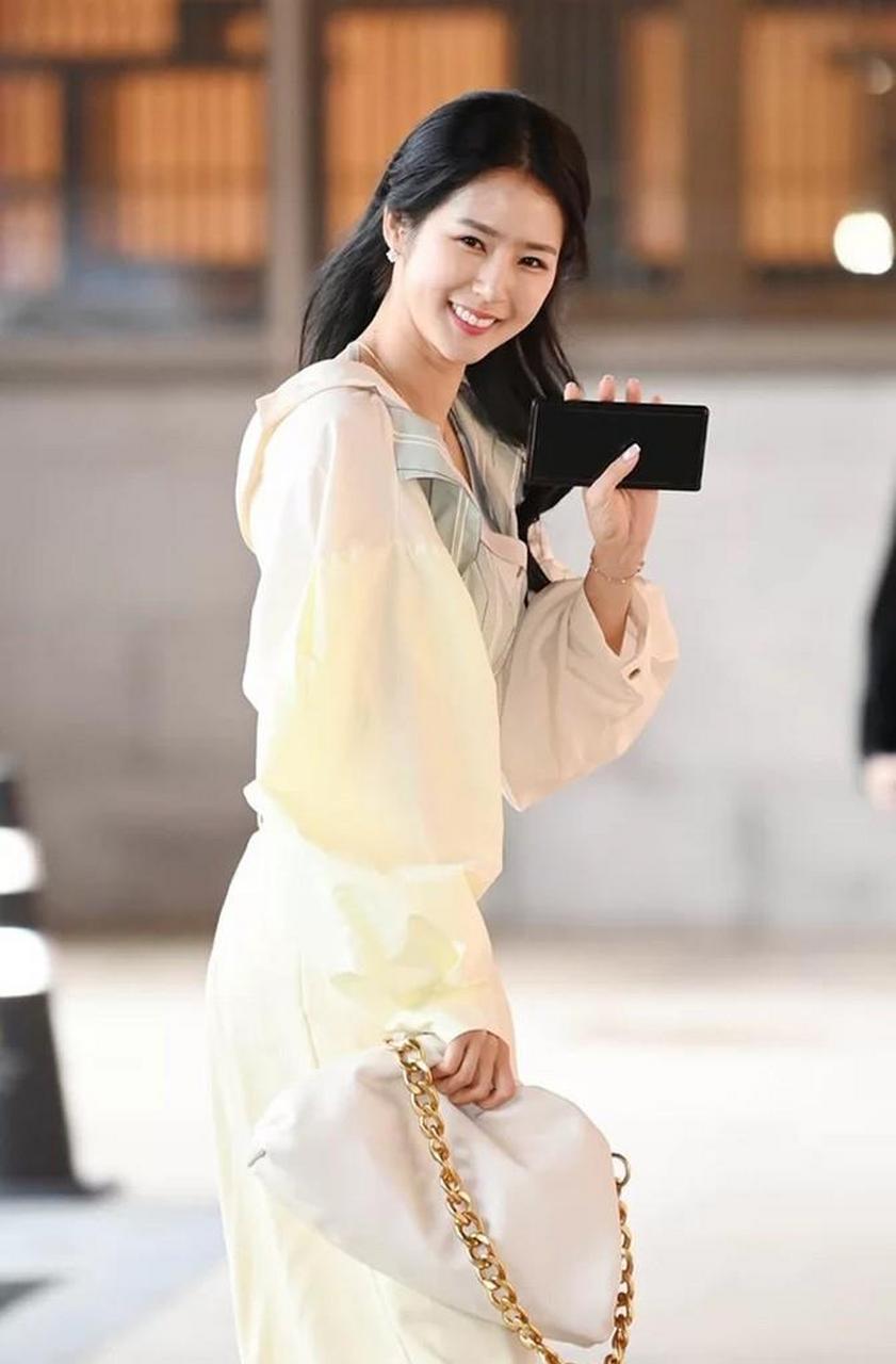 2023年5月6日,崔东旭和李多海在首尔中谷的新罗酒店举行婚礼,当天作为